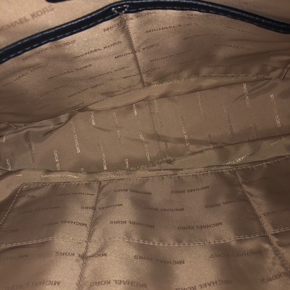 Michael Kors hobo bag - Picture 5 of 6